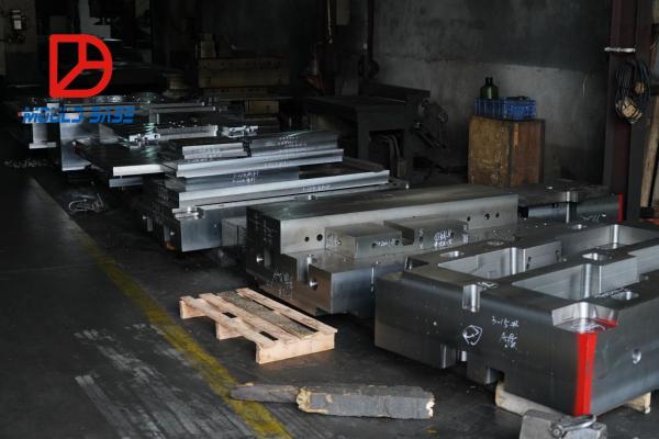 Plastic Mold Base